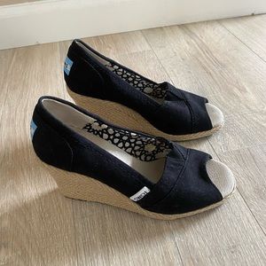 Tom’s wedge heeled shoes